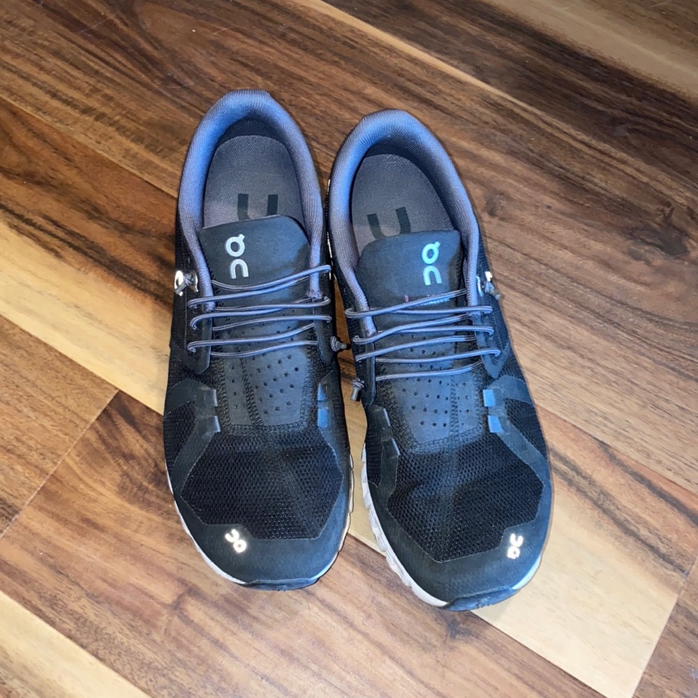 OnCloud Running Shoes